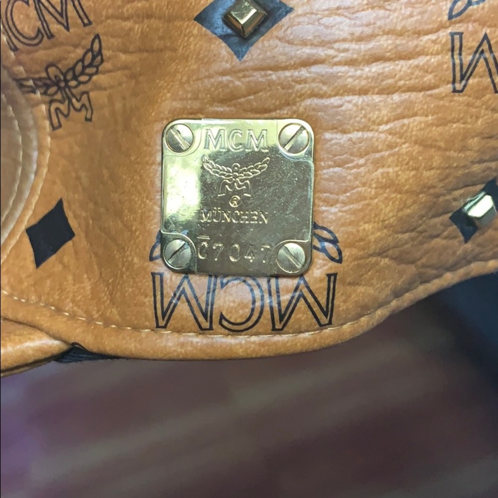 Mcm cap
